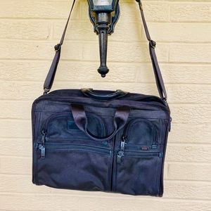 Men’s Tumi Briefcase 💼